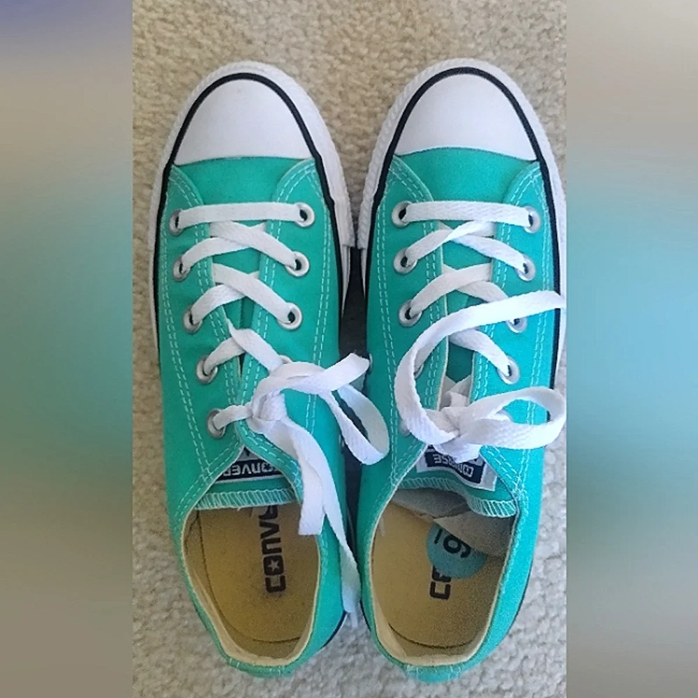 Sneakers - Picture 1 of 3